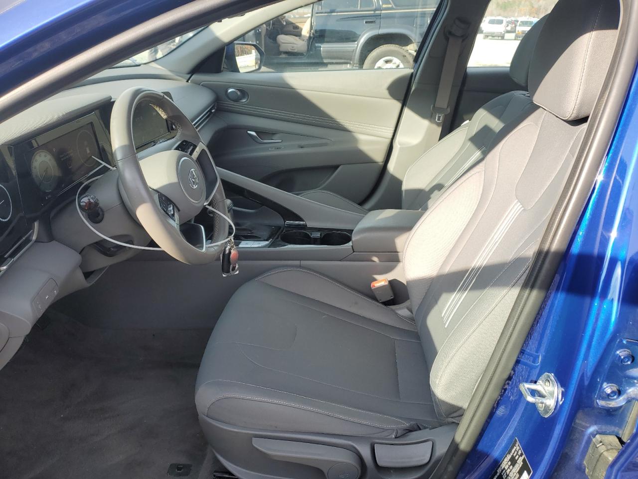 2021 Hyundai Elantra - Image 7