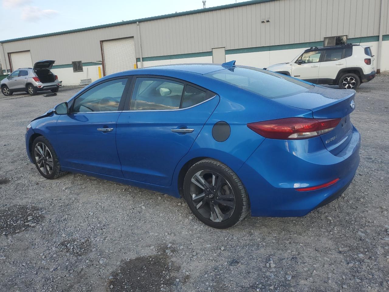 2017 Hyundai Elantra - Image 2