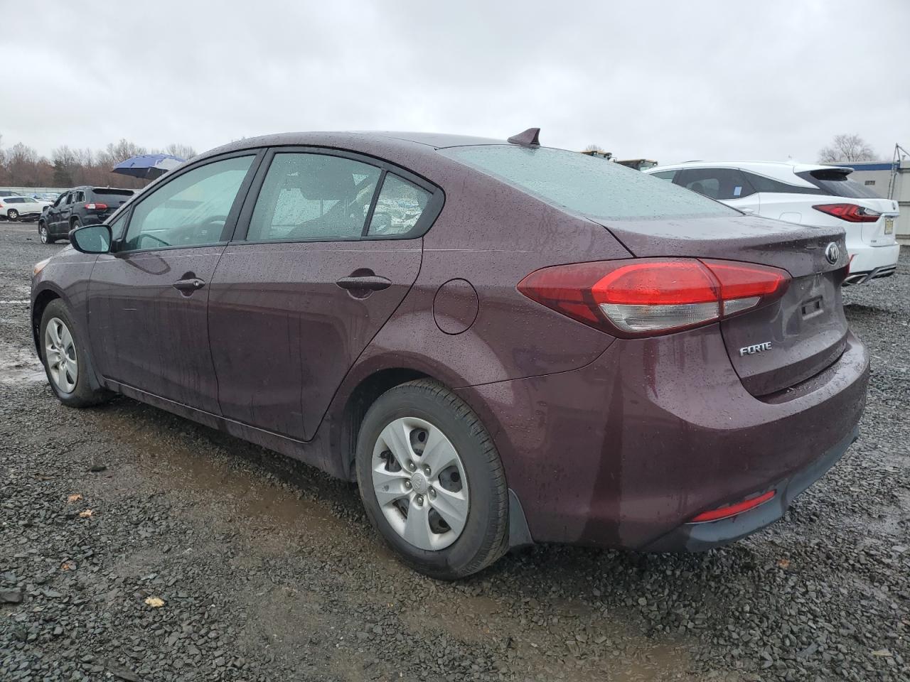 VIN 3KPFK4A78JE164595 2018 KIA FORTE no.2