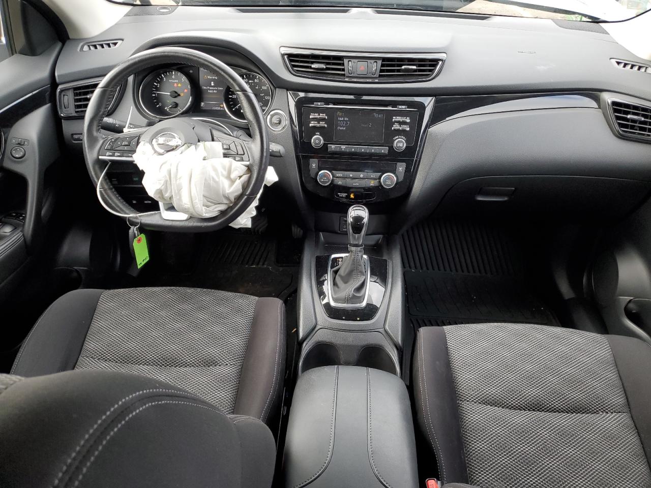 2017 Nissan Rogue - Image 8