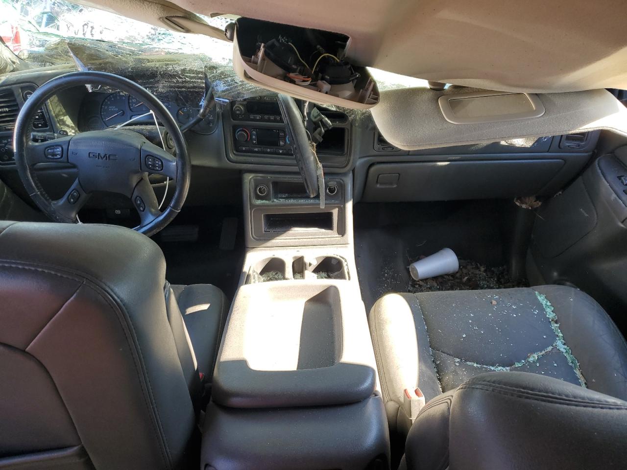 2005 GMC Sierra - Image 8