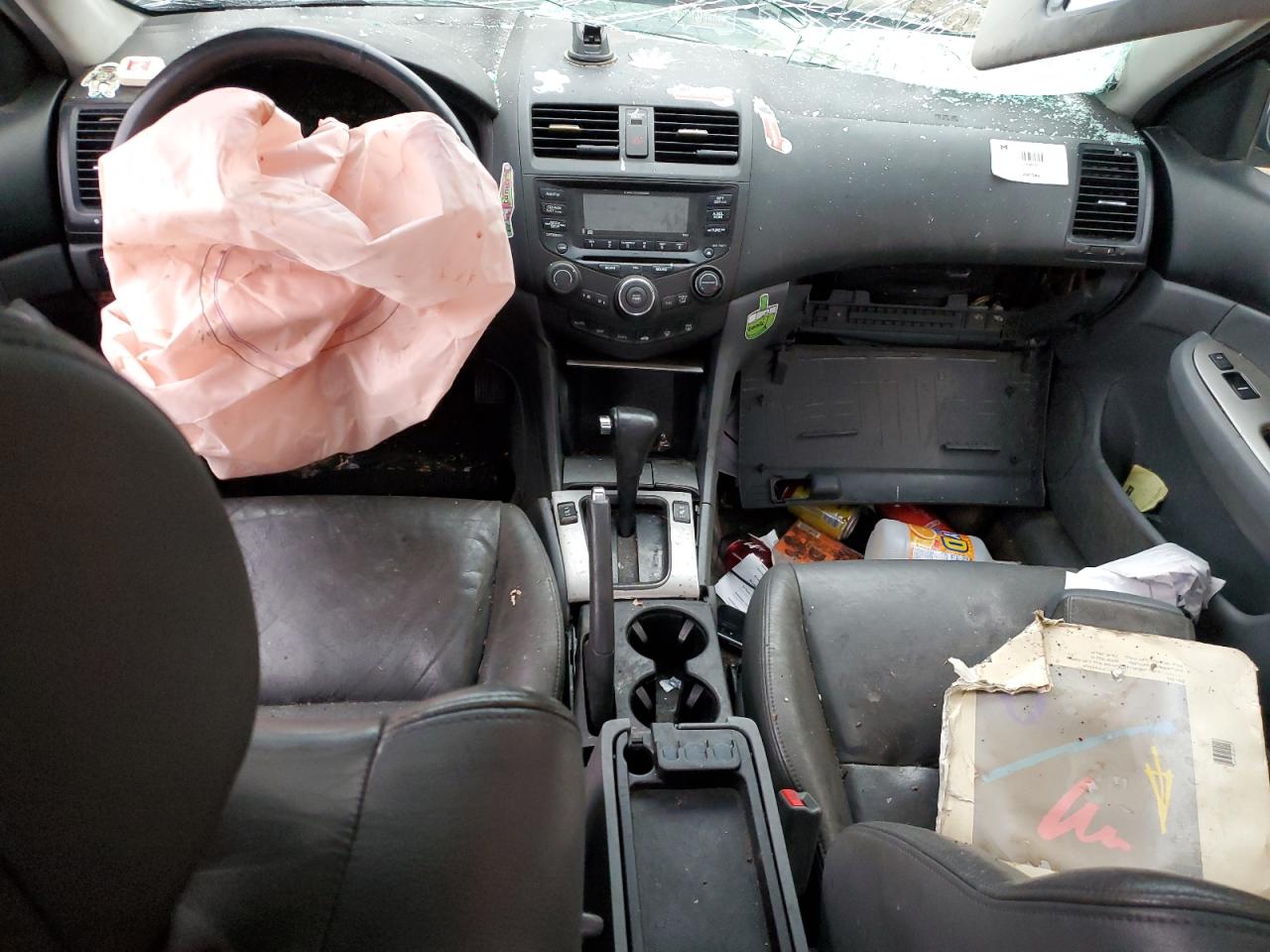 2004 Honda Accord - Image 8