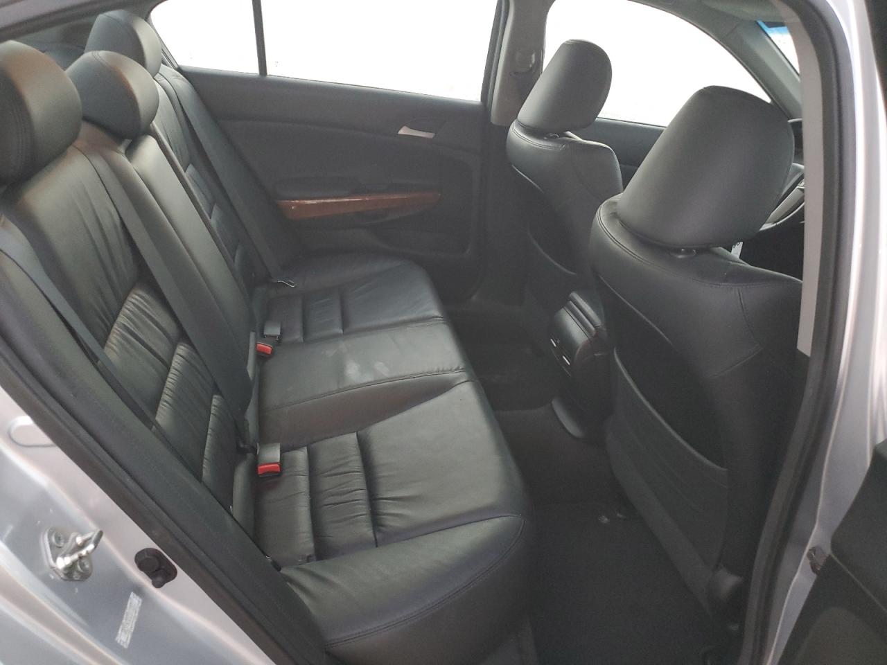 2012 Honda Accord - Image 10