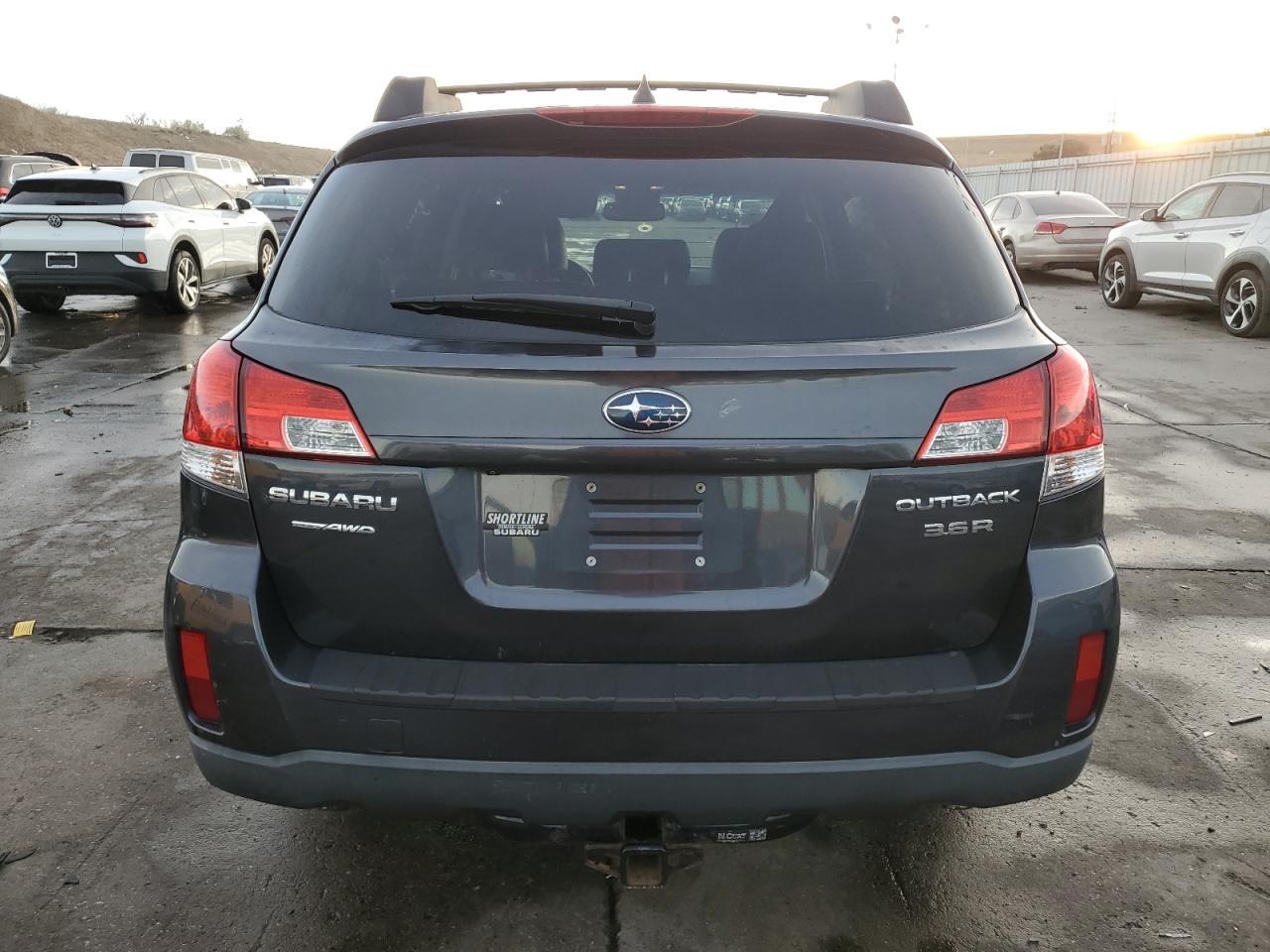 2011 Subaru Outback - Image 6