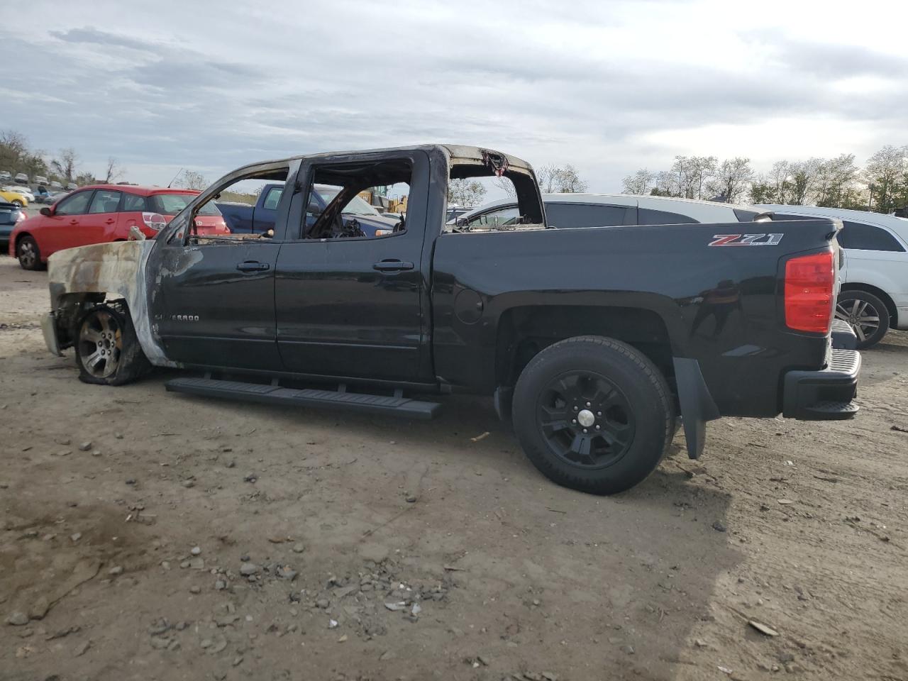 2016 Chevrolet Silverado - Image 2