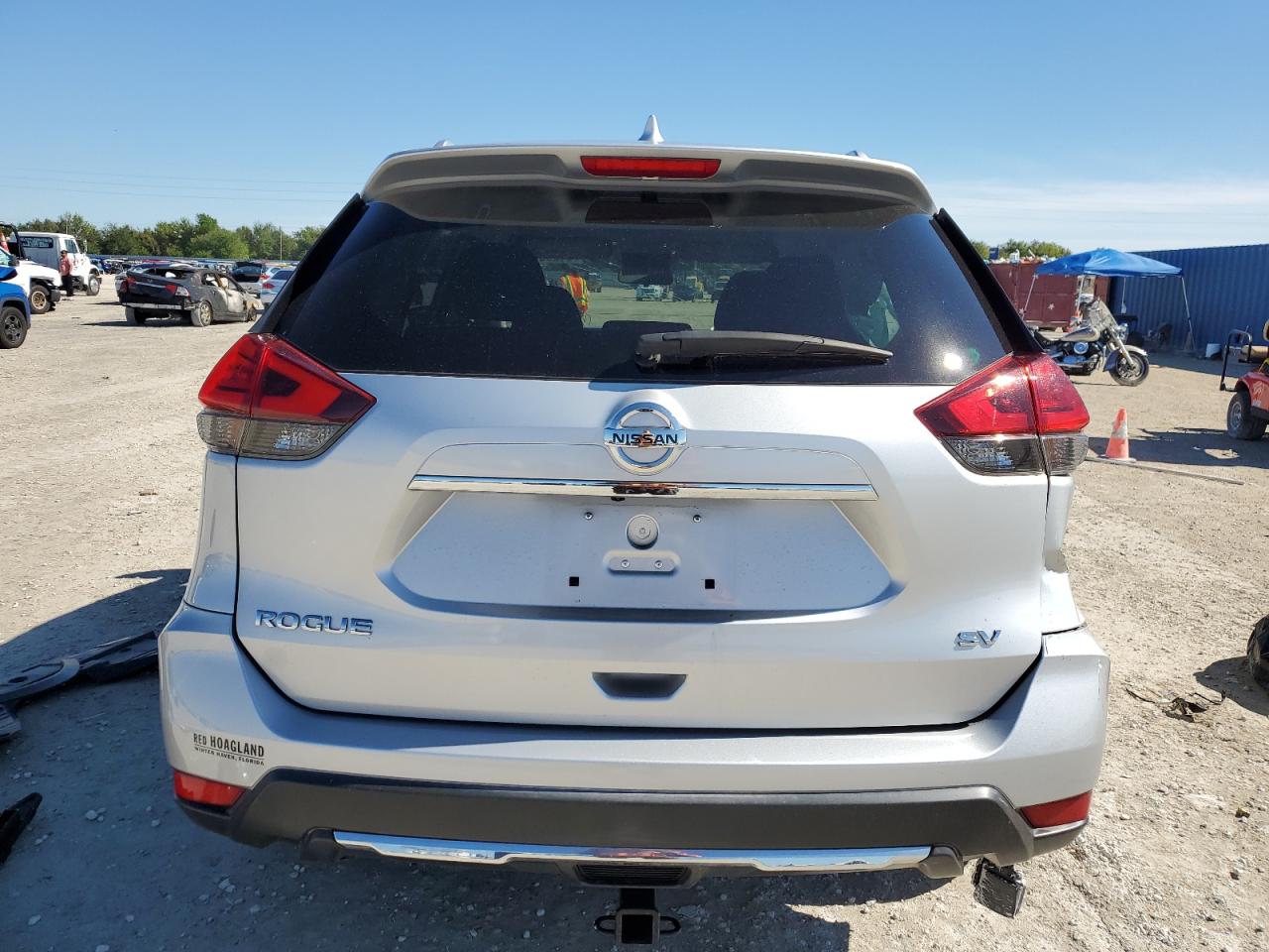 2017 Nissan Rogue - Image 6