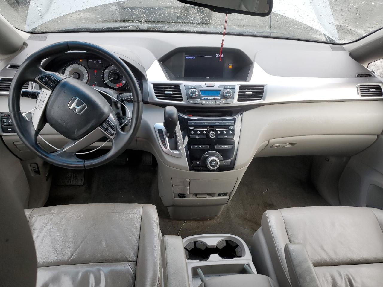 2011 Honda Odyssey - Image 8