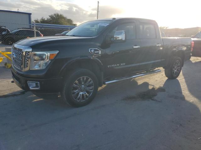 Pickups NISSAN TITAN 2016 Czarny