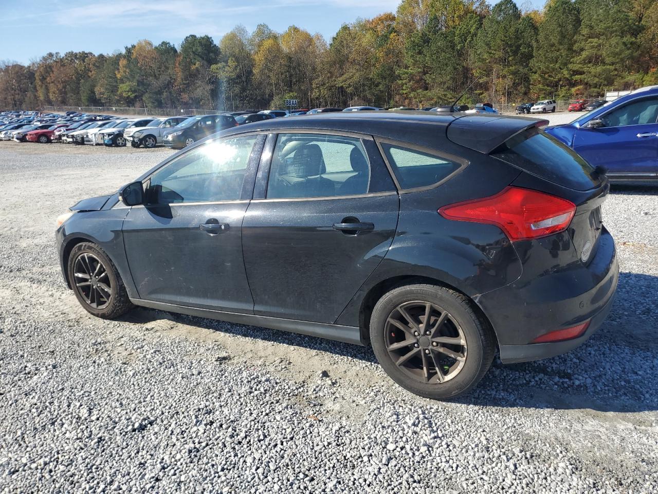 2015 Ford Focus Se VIN: 1FADP3K21FL276956 Lot: 81281994