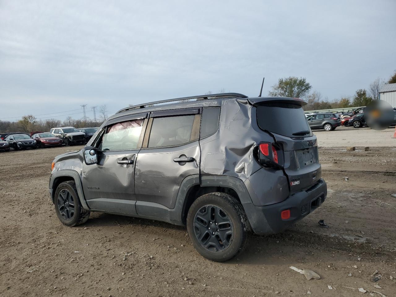 2018 Jeep Renegade - Image 2