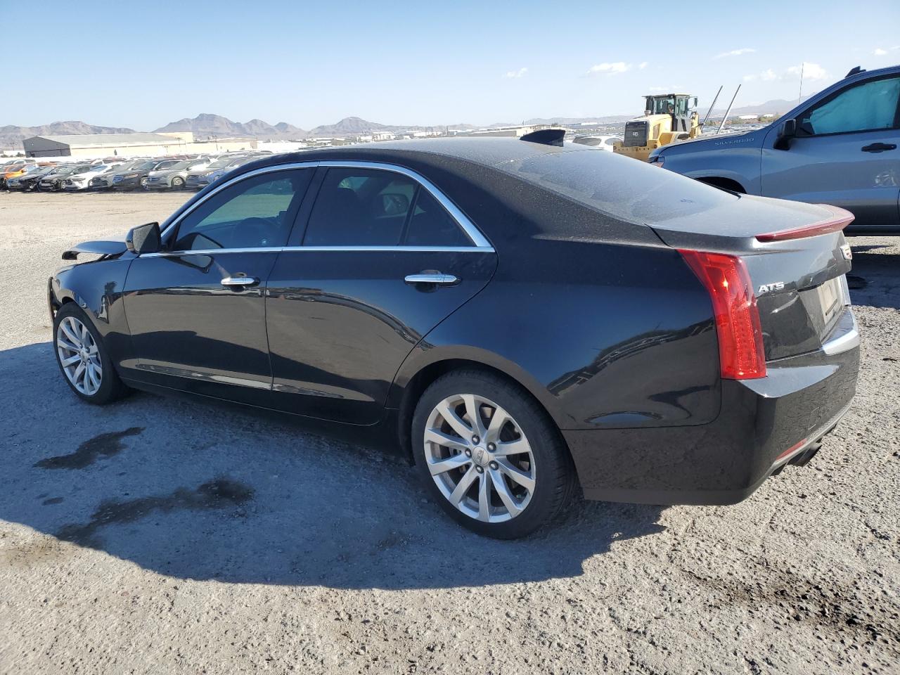 VIN 1G6AA5RX9J0157268 2018 CADILLAC ATS no.2