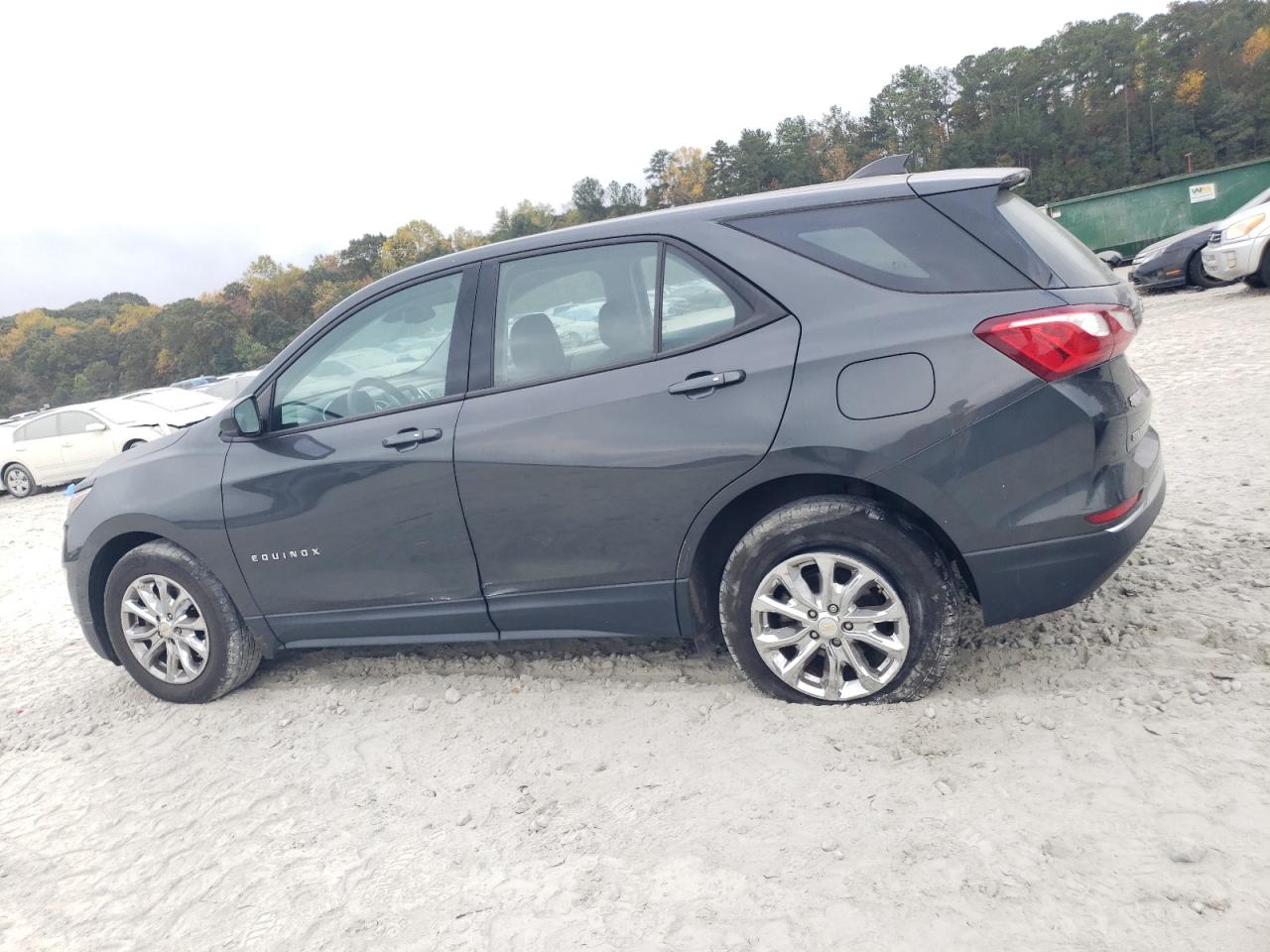 2018 Chevrolet Equinox - Image 2
