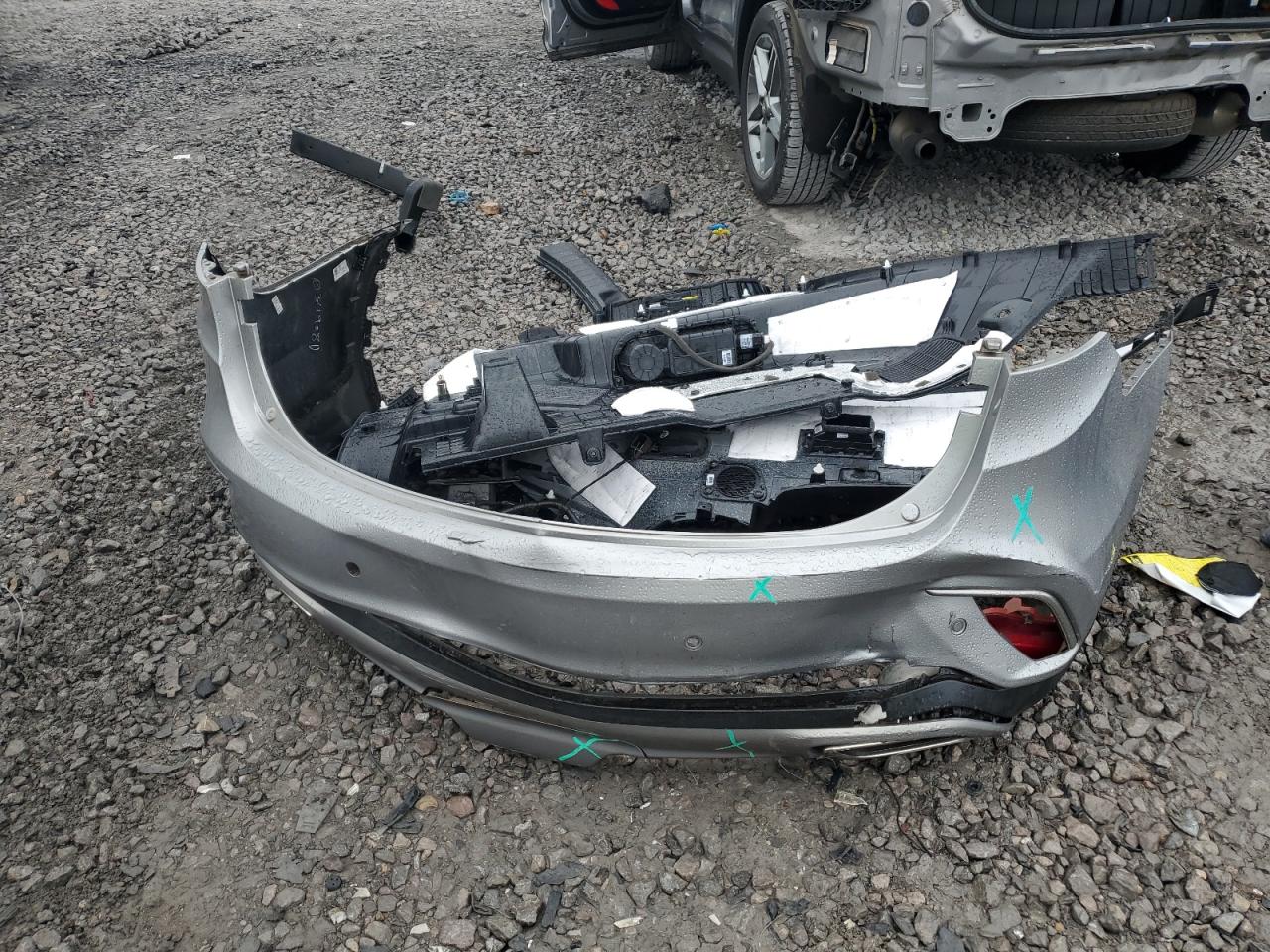 2017 Hyundai Santa Fe - Image 14