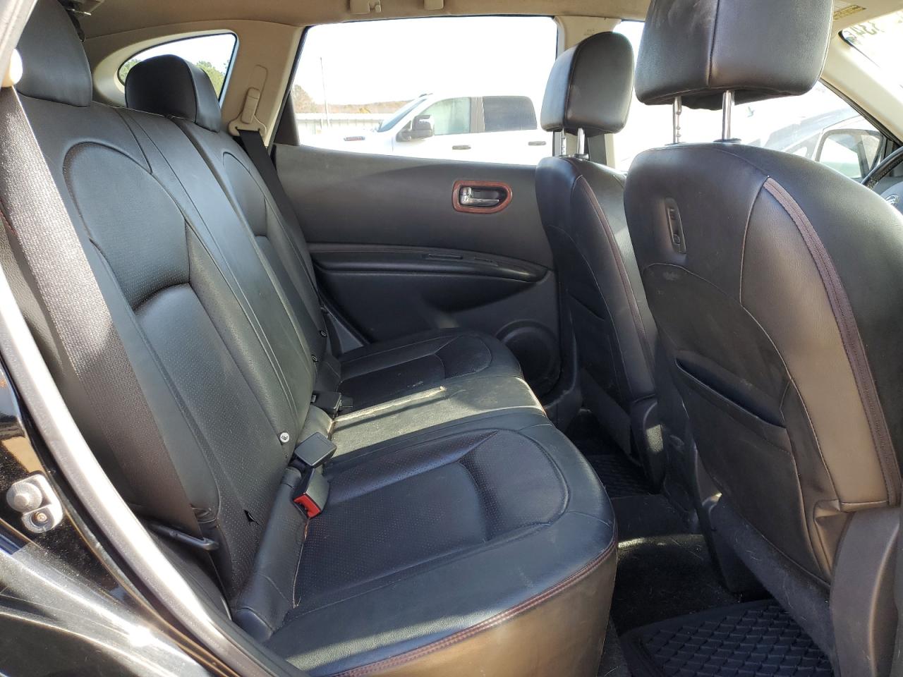 2010 Nissan Rogue - Image 11