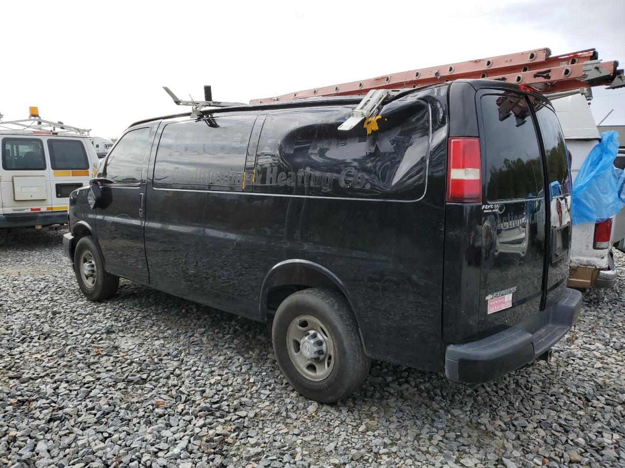2018 Chevrolet Express - Image 2