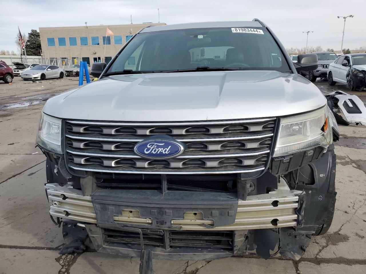 2017 Ford Explorer - Image 5