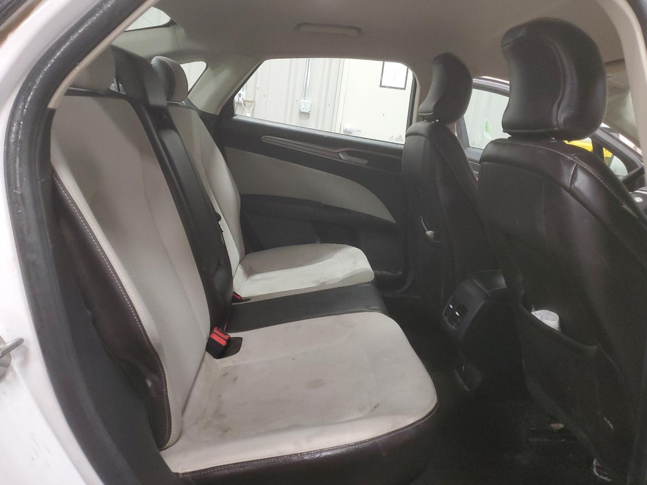 2019 Ford Fusion - Image 11
