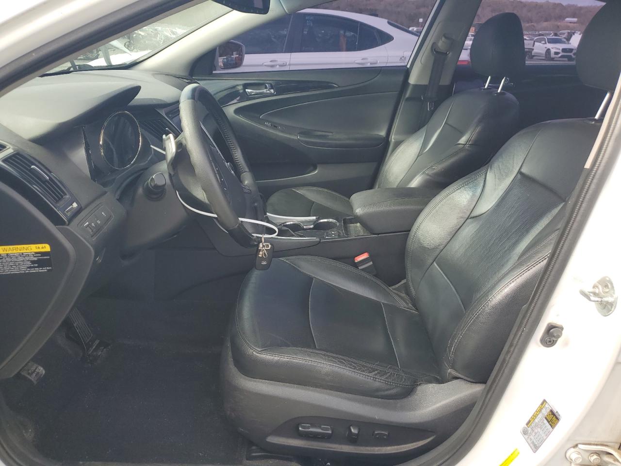 2013 Hyundai Sonata - Image 7