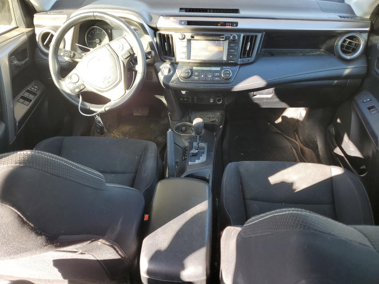 2018 Toyota RAV 4 - Image 8