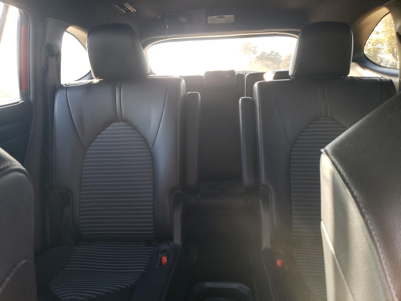 2022 Toyota Highlander - Image 10