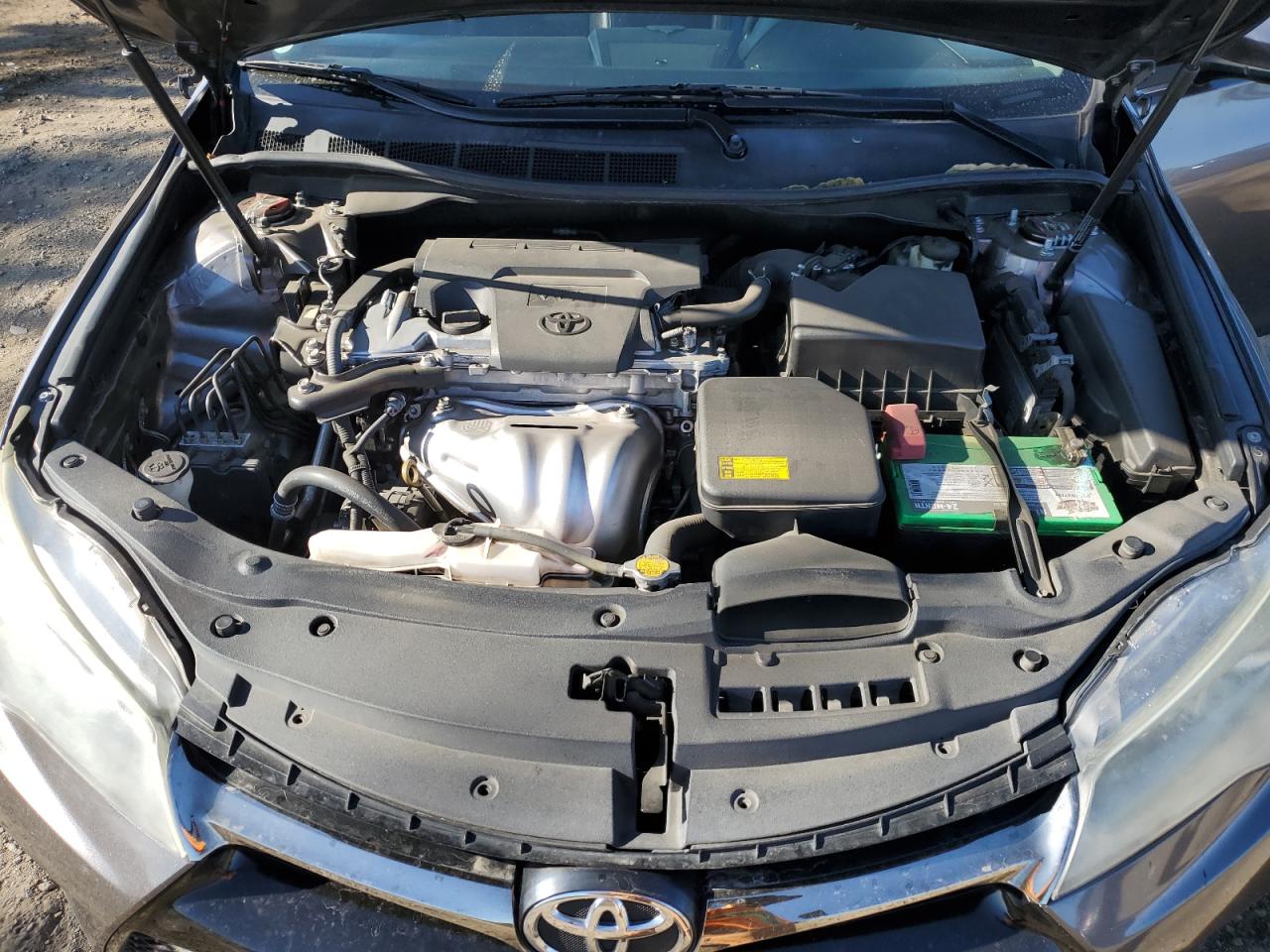 2015 Toyota Camry - Image 11