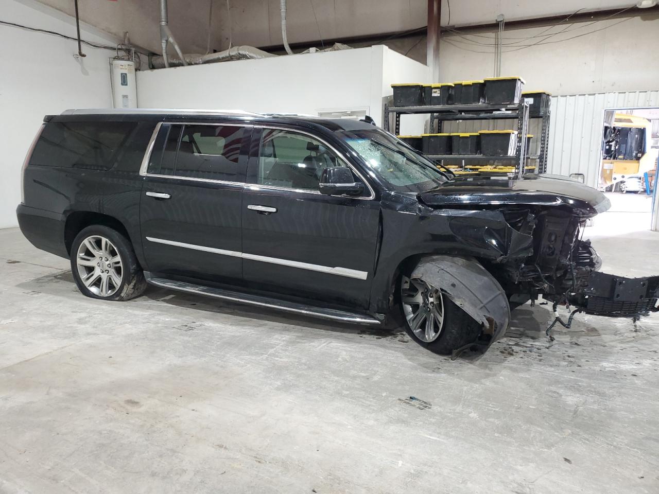 VIN 1GYS3HKJ3GR318375 2016 CADILLAC ESCALADE no.4