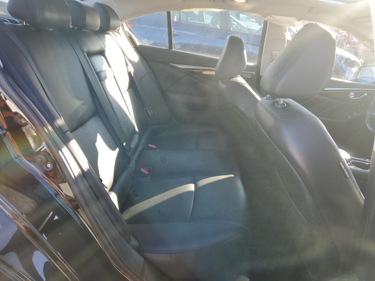 2018 Infiniti Q50 - Image 10