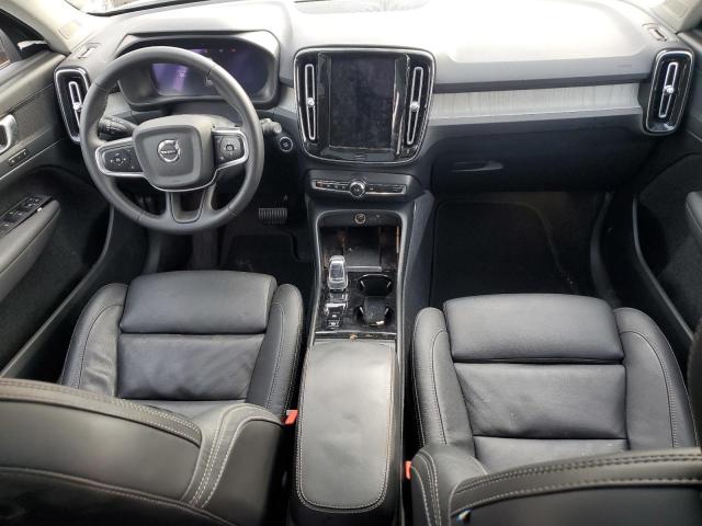  VOLVO XC40 PLUS 2024 Белы