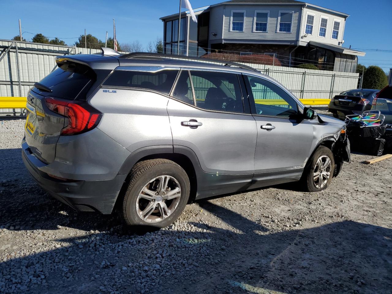 2018 GMC Terrain - Image 3