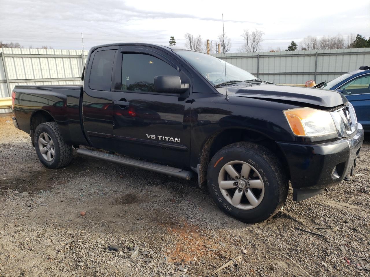 VIN 1N6AA0CCXEN515795 2014 NISSAN TITAN no.4