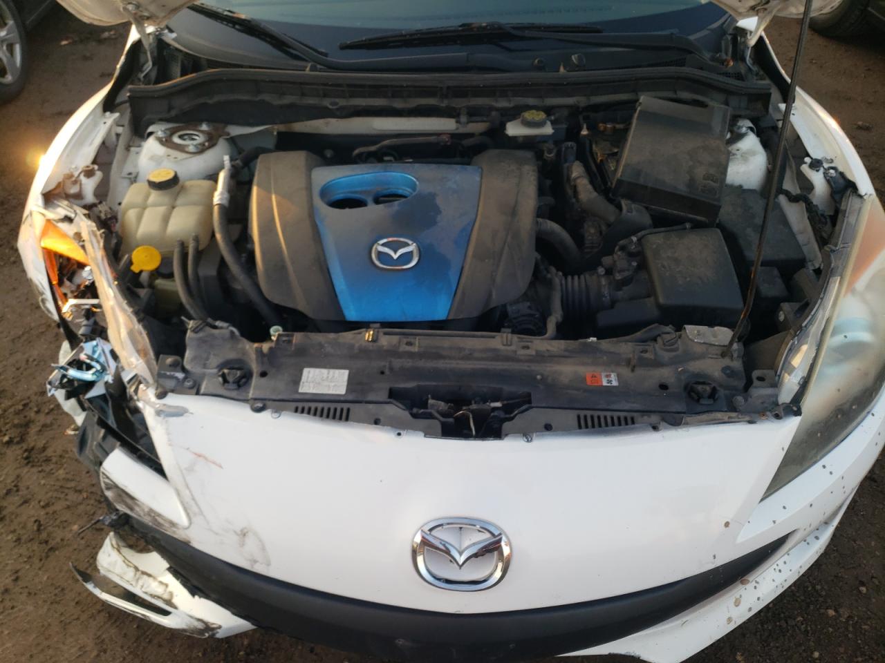 2012 Mazda 3 - Image 11