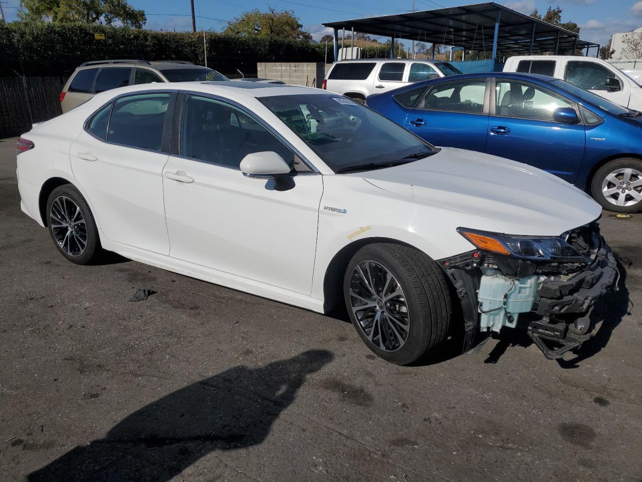 2020 Toyota Camry - Image 4