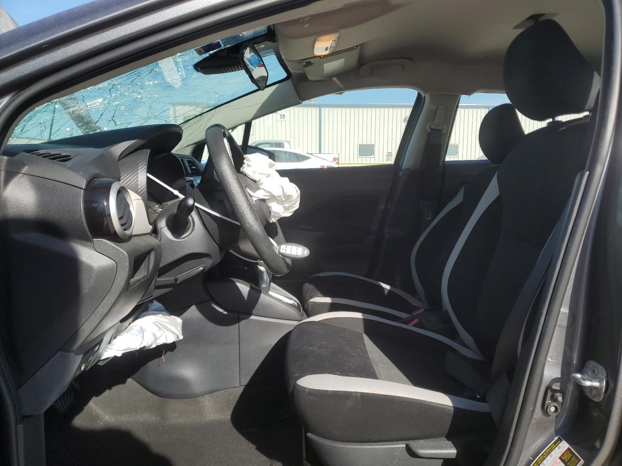 2021 Nissan Versa - Image 7