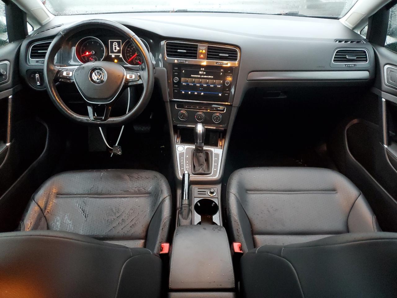2019 Volkswagen Golf - Image 8