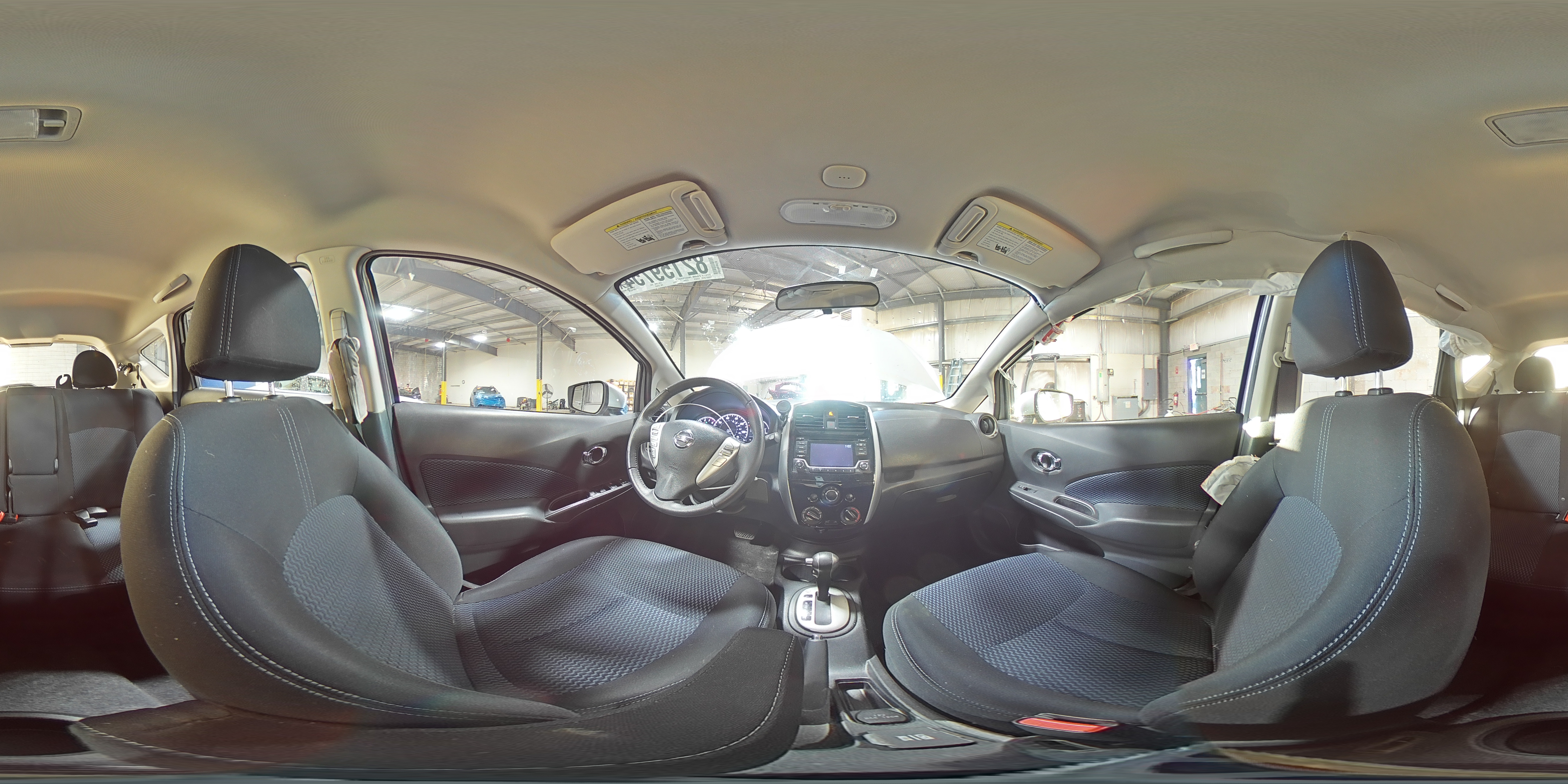 2015 Nissan Versa - Image 14
