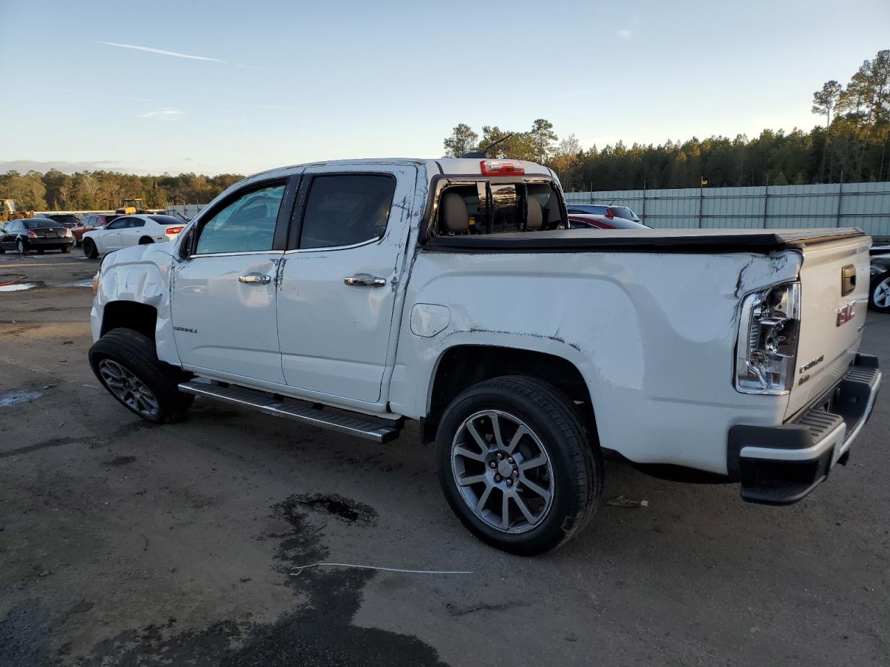 2019 GMC Canyon - Image 2
