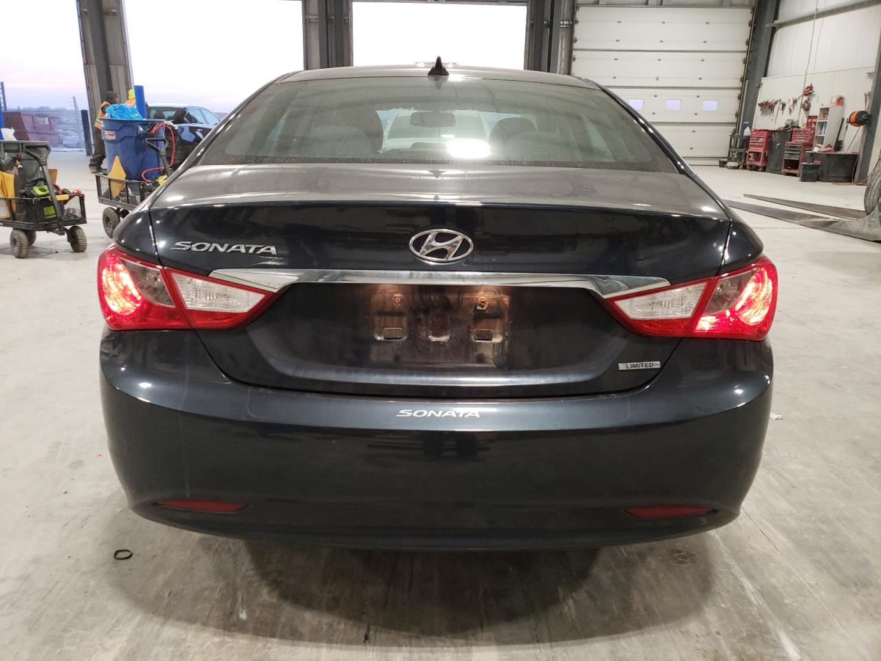 2013 Hyundai Sonata - Image 6