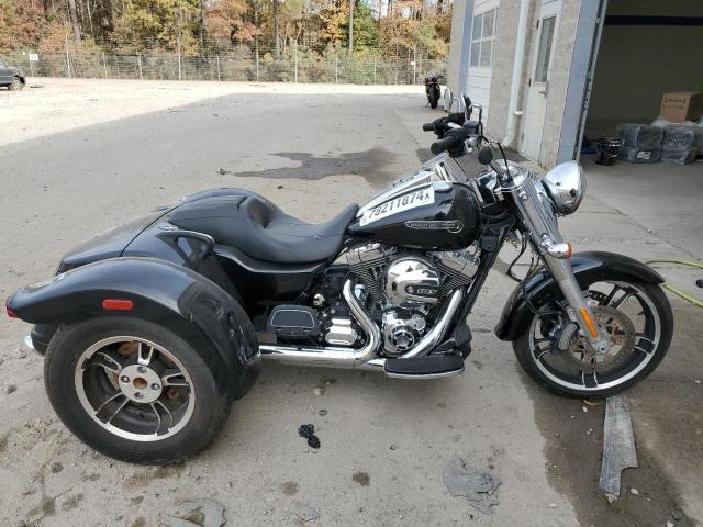 2015 Harley-Davidson Flrt Free Wheeler for Sale in Sandston, VA - Side