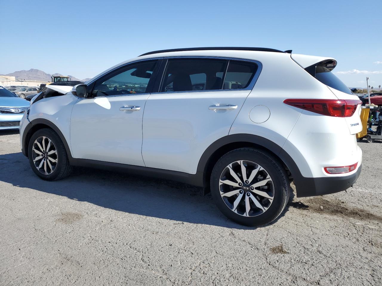 VIN KNDPN3AC1K7508790 2019 KIA SPORTAGE no.2