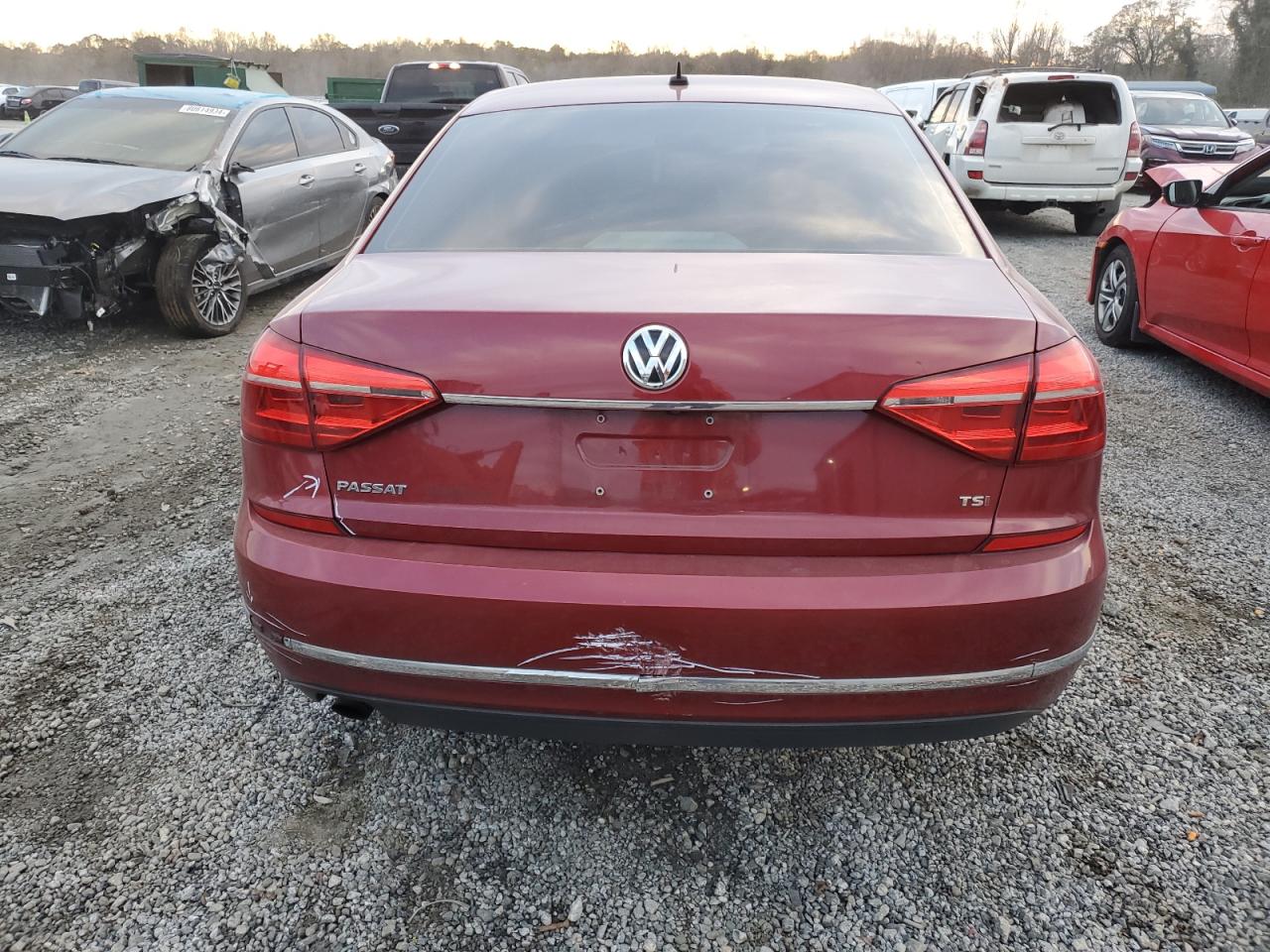 2016 Volkswagen Passat - Image 6