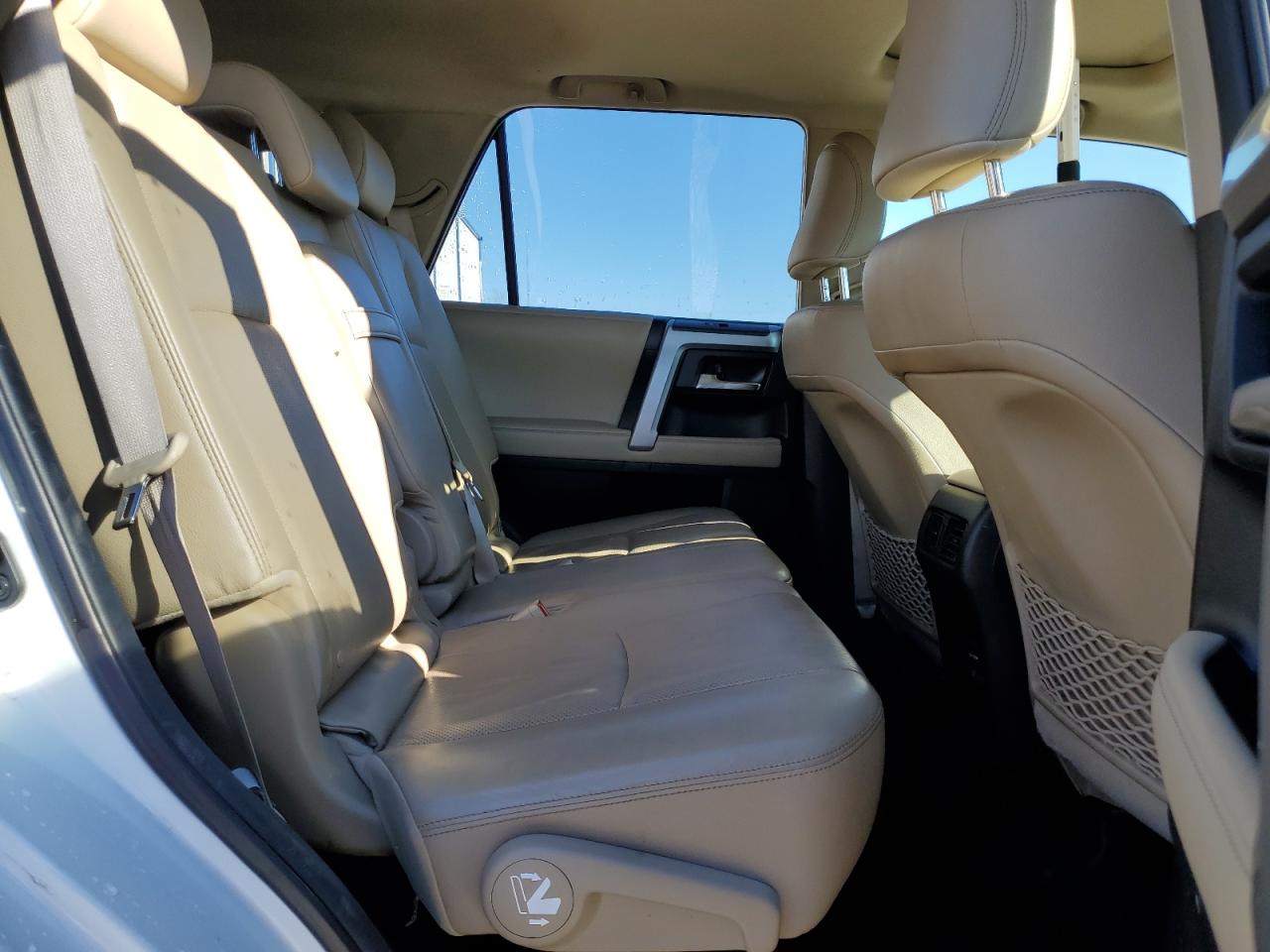 2014 Toyota 4Runner - Image 11
