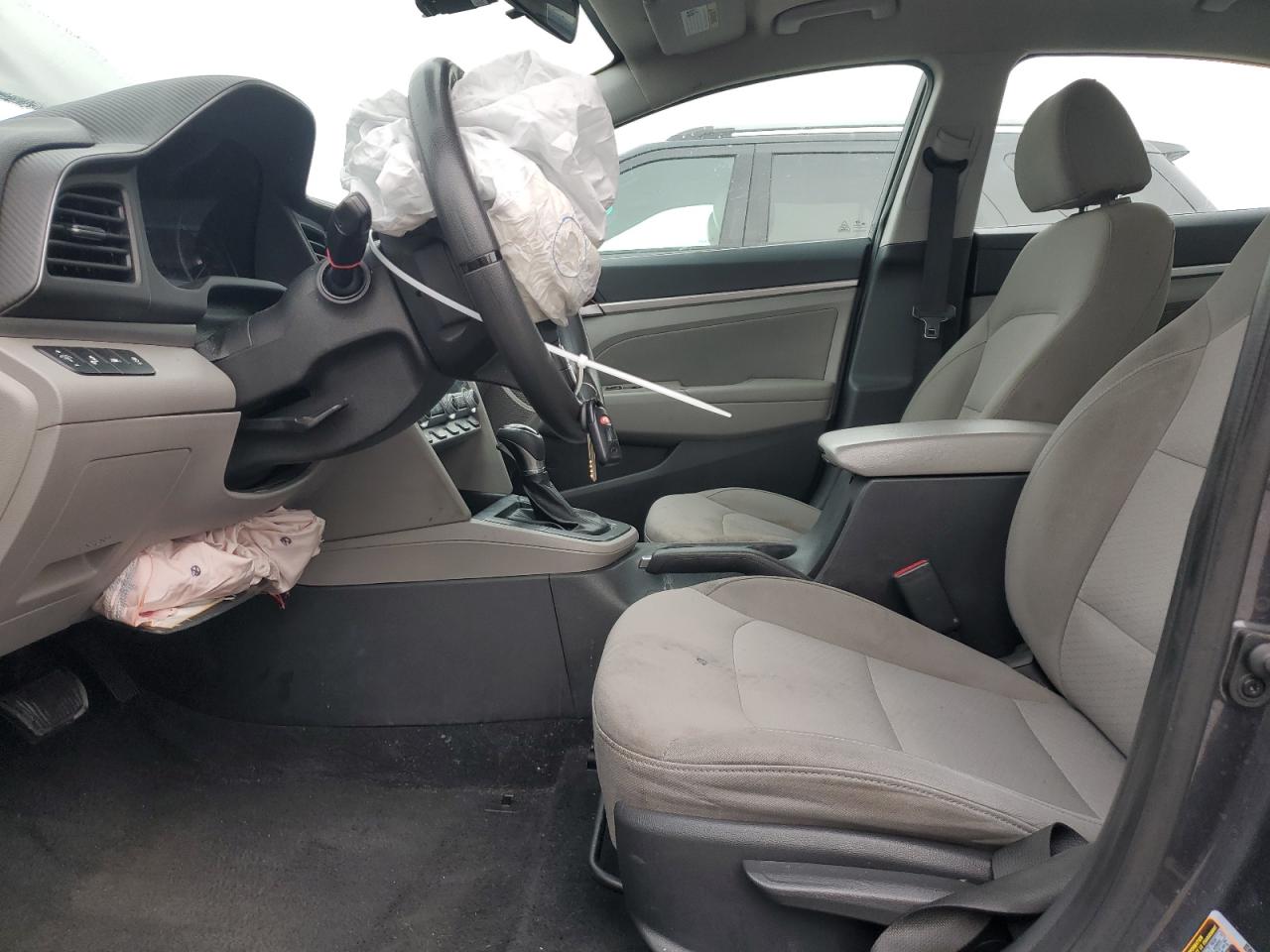2020 Hyundai Elantra - Image 7