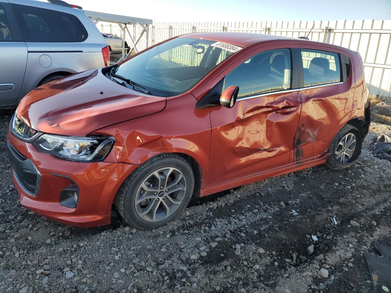 2020 Chevrolet Sonic Lt de vânzare în Earlington, KY - Side