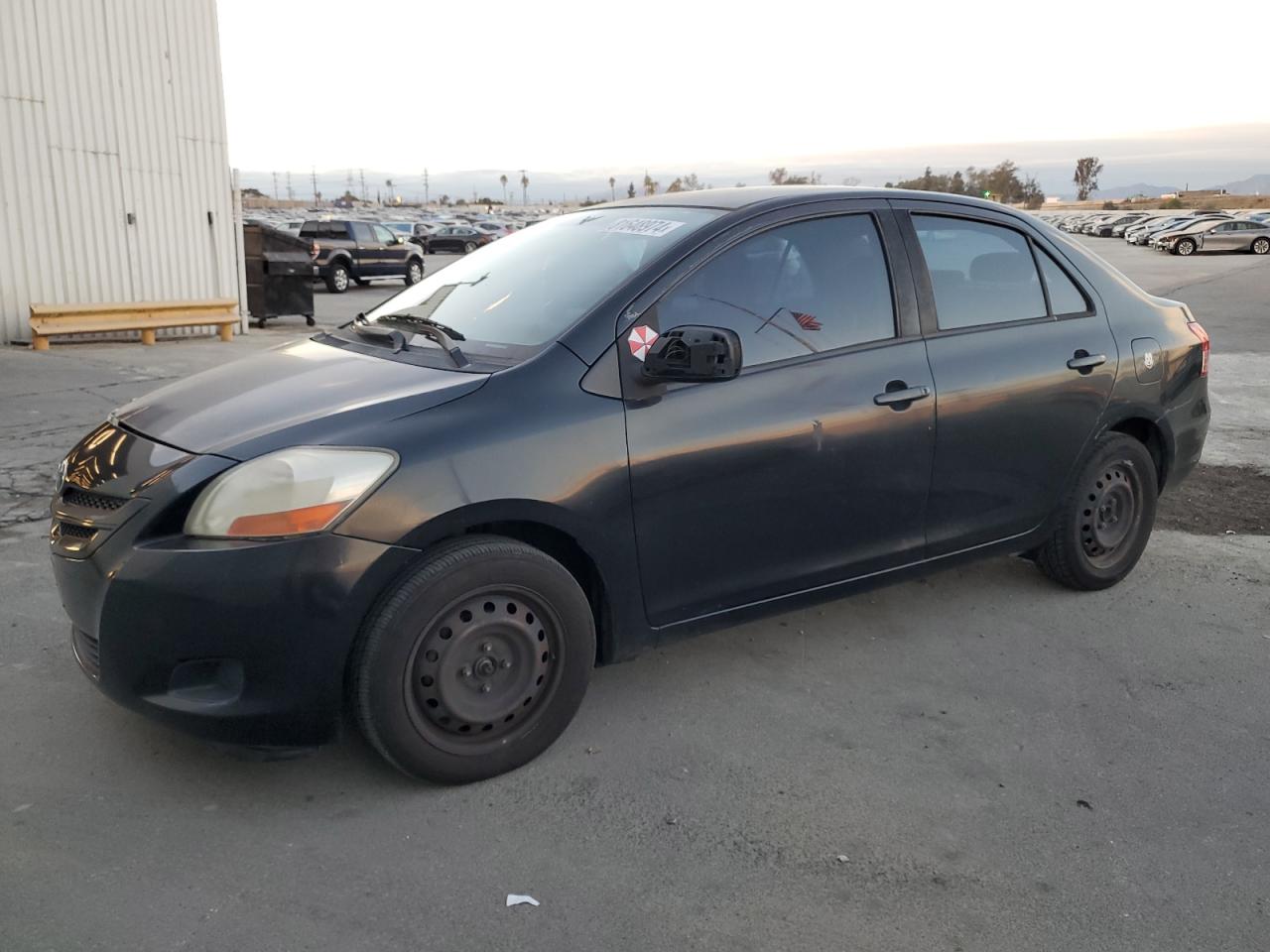 2007 Toyota Yaris - Image 1