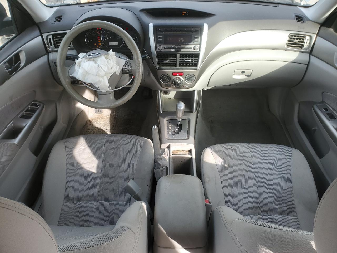 2010 Subaru Forester - Image 8