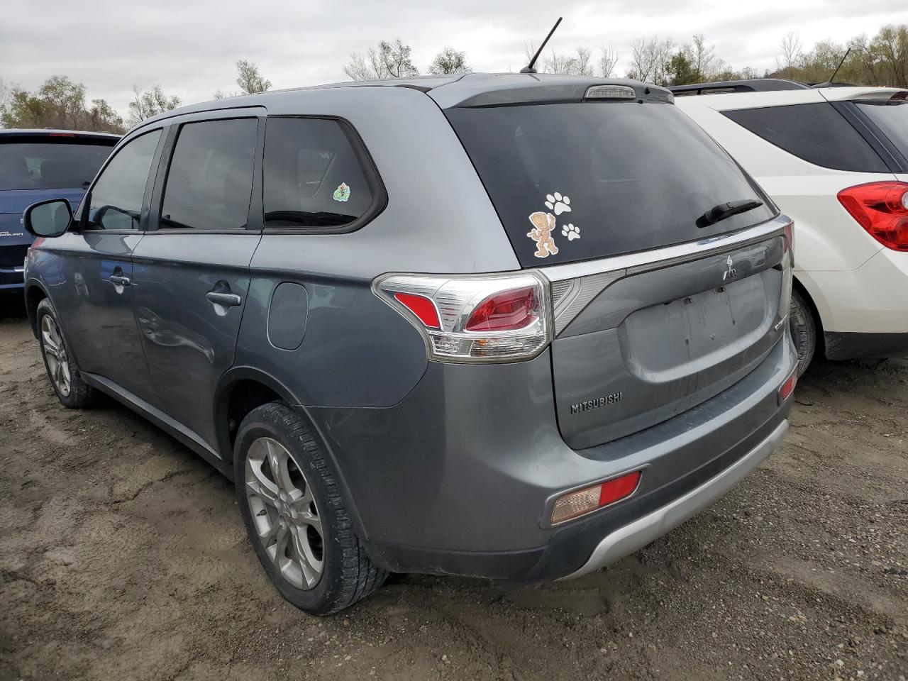 VIN JA4AZ3A35FZ010798 2015 MITSUBISHI OUTLANDER no.2