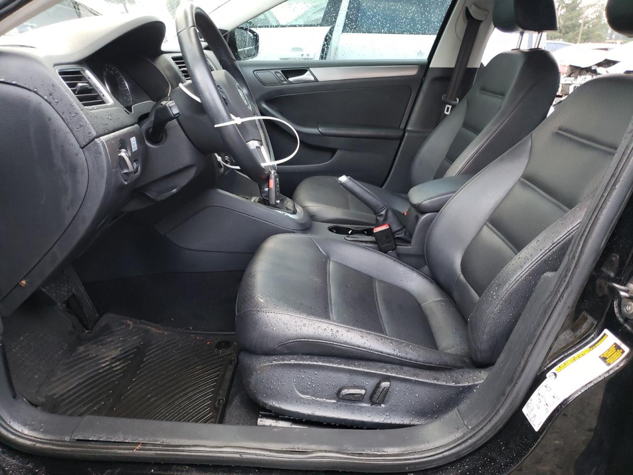 2014 Volkswagen Jetta - Image 7