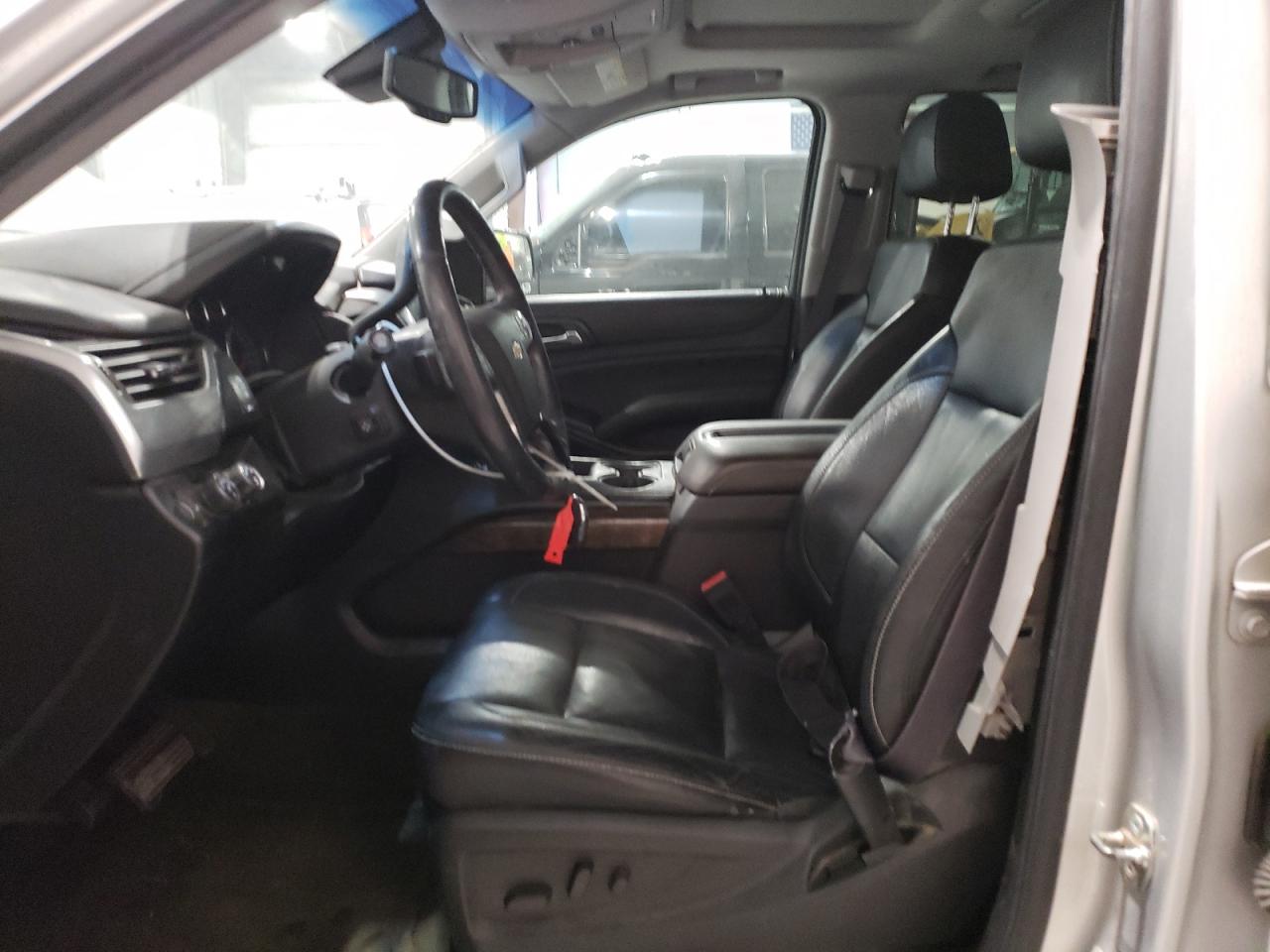 2015 Chevrolet Suburban - Image 7