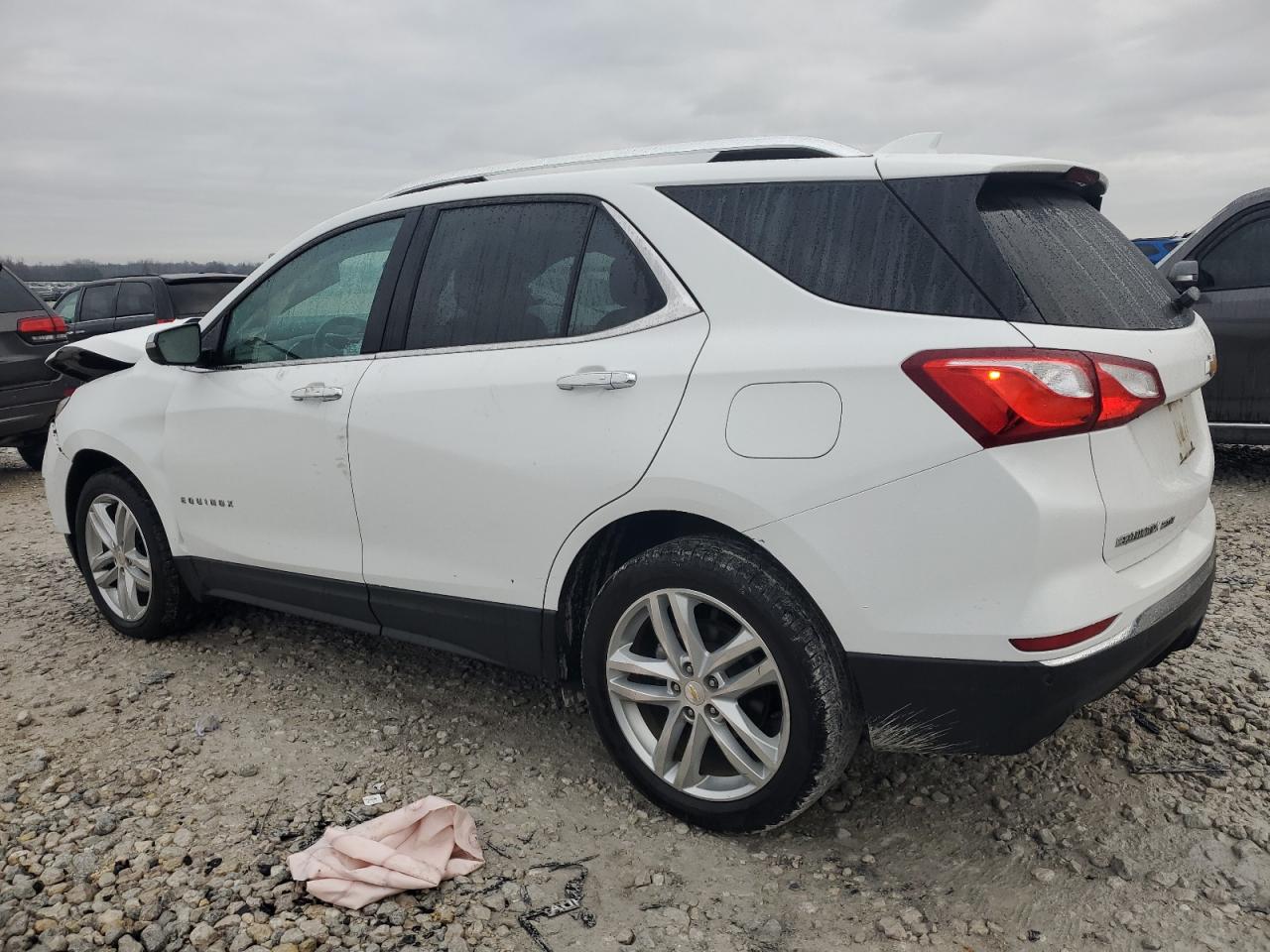 2019 Chevrolet Equinox - Image 2