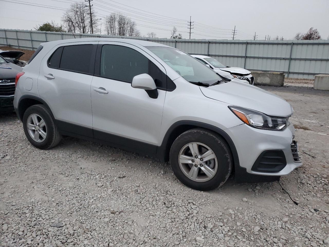 2022 Chevrolet Trax - Image 4